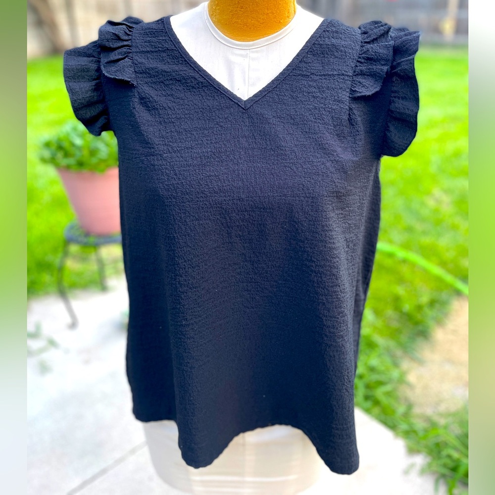 SET - Shorts and top Black Ruffled Sleeve Top and shorts matching outfit 1X 1XL